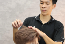 Kiểu T&oacute;c Comma Hair L&agrave; G&igrave;? C&aacute;ch Sấy Vuốt Chuẩn H&agrave;n Từ LEK Barber Academy