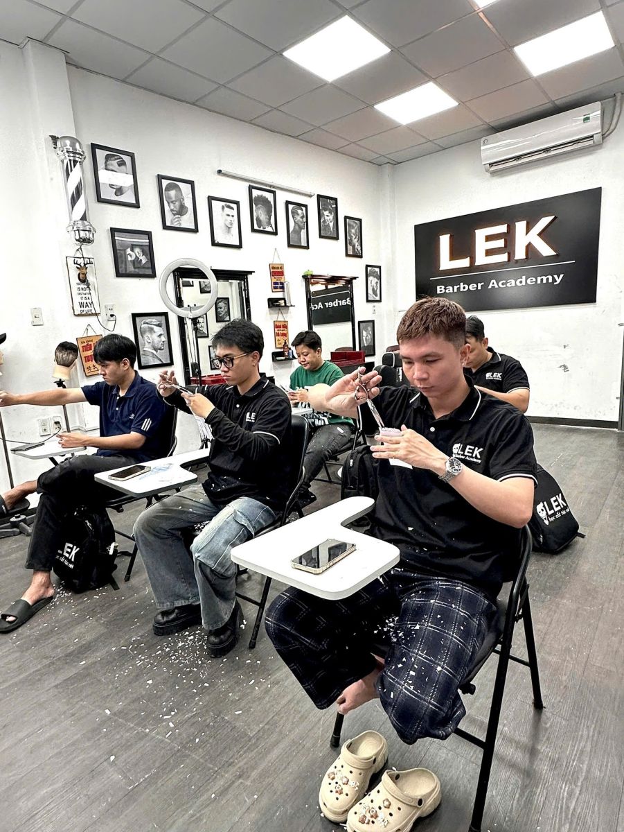 LEK Barber Academy