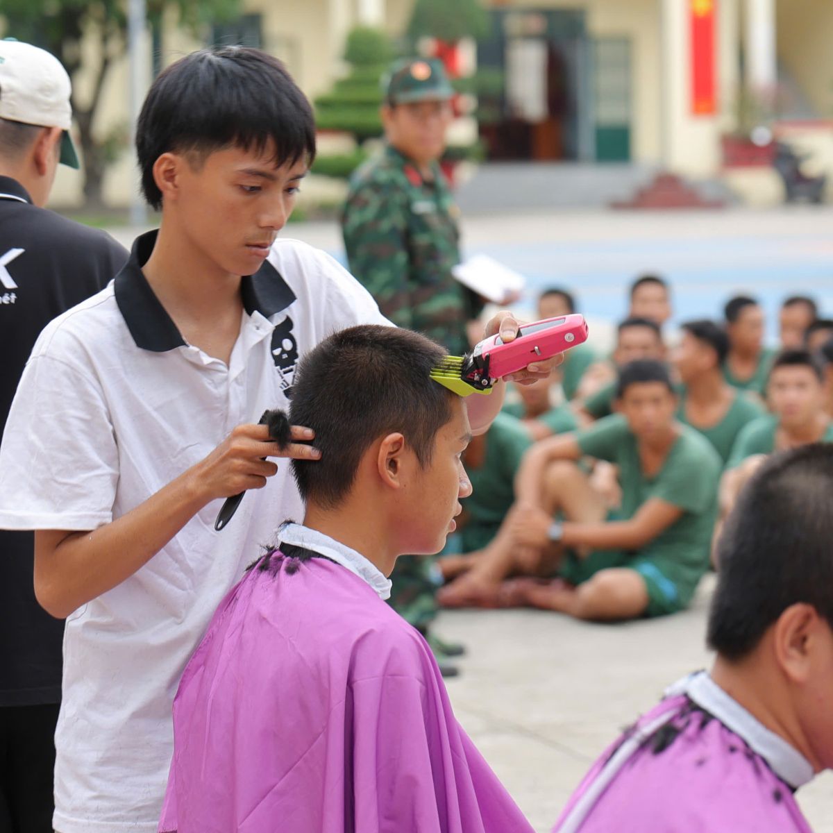 cắt tóc bộ đội quân khu 7