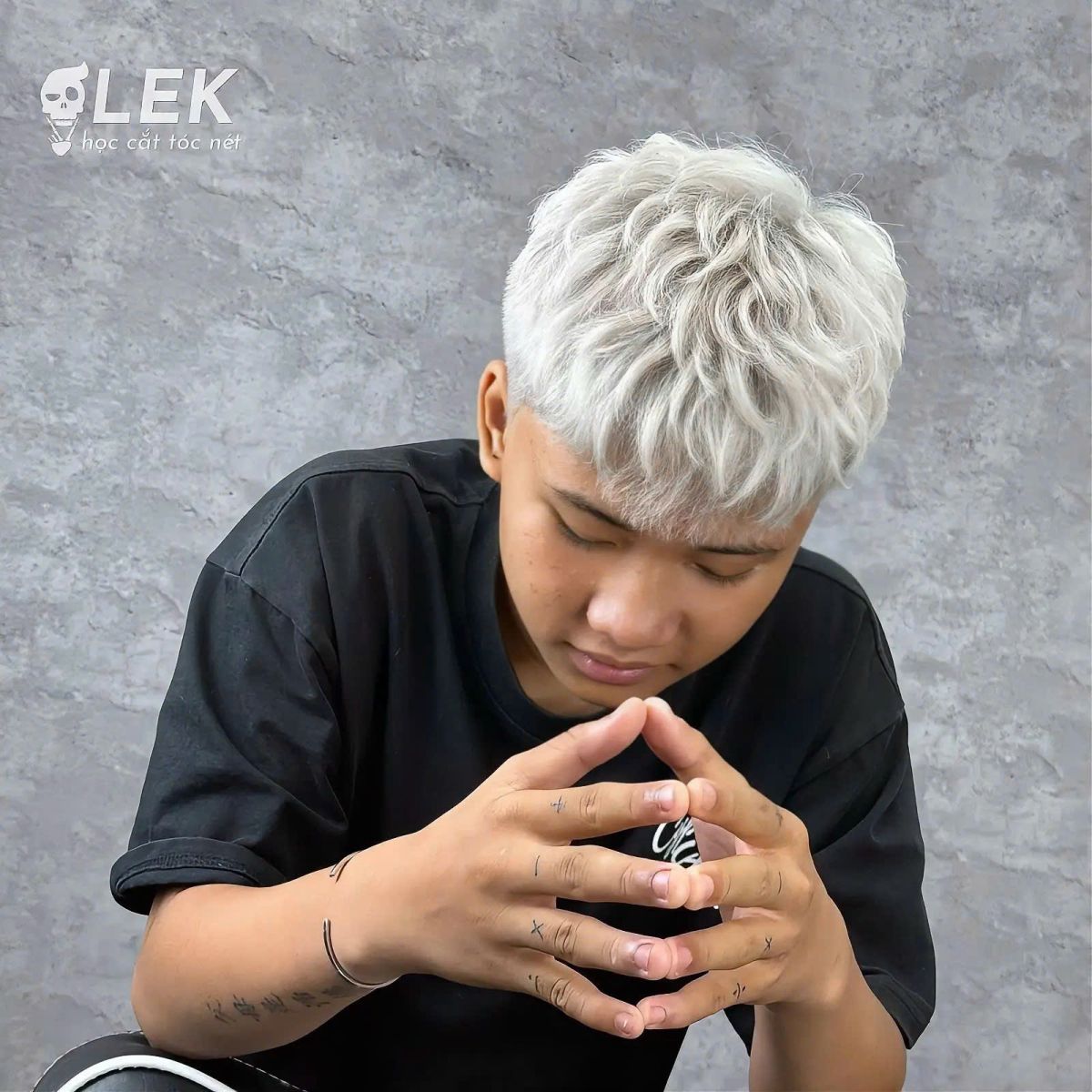 Cách Nhuộm Tóc Bạch Kim