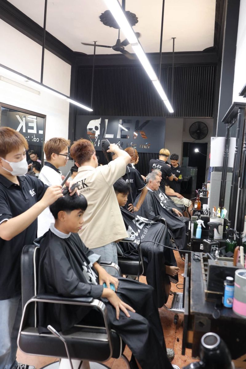 Học Barber Tại Hồ Chí Minh Như Thế Nào Khi Nhà Ở Tỉnh Khác