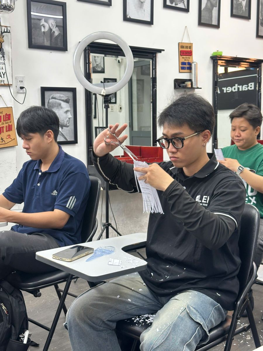 Đăng ký học barber 2026