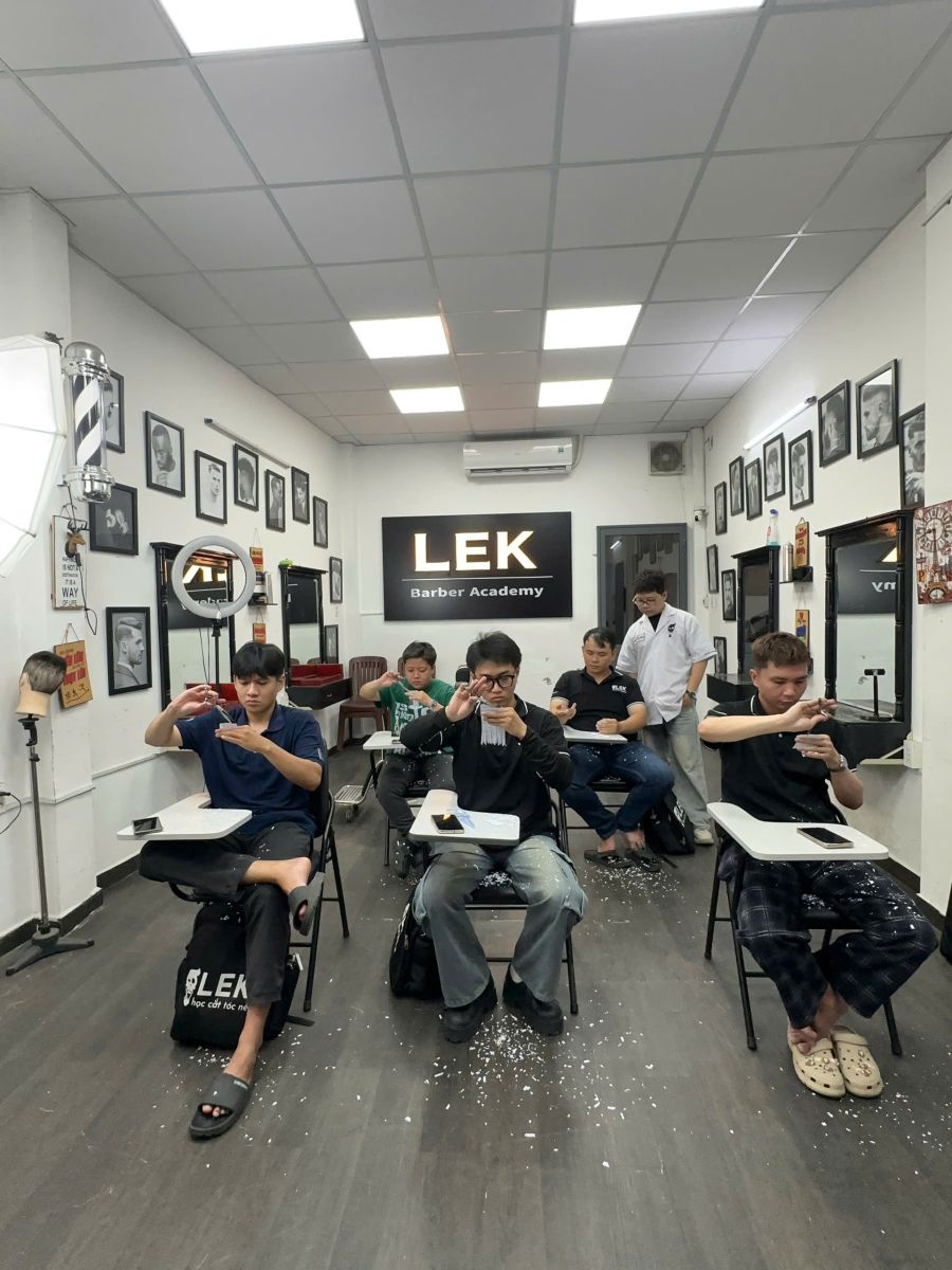 Đăng ký học barber 2026