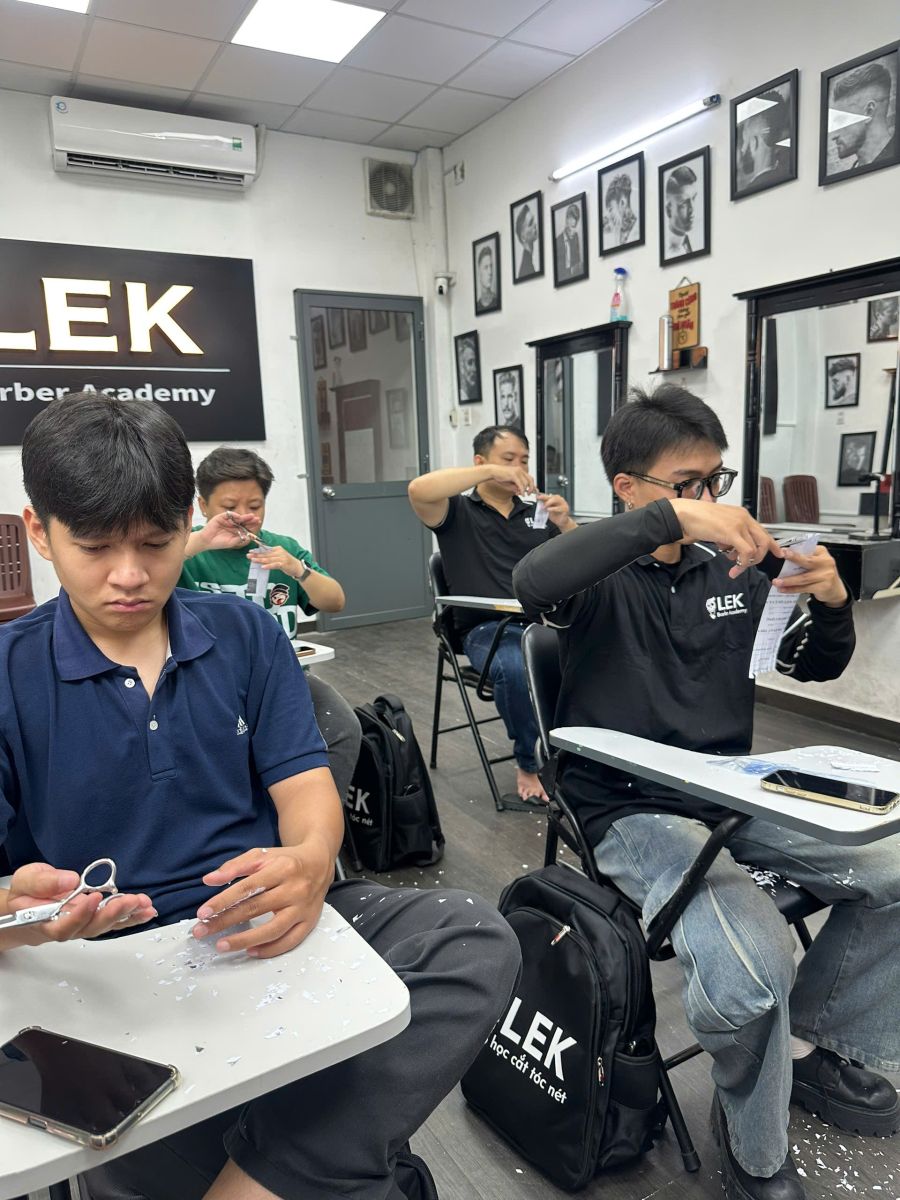 Đăng ký học barber 2026