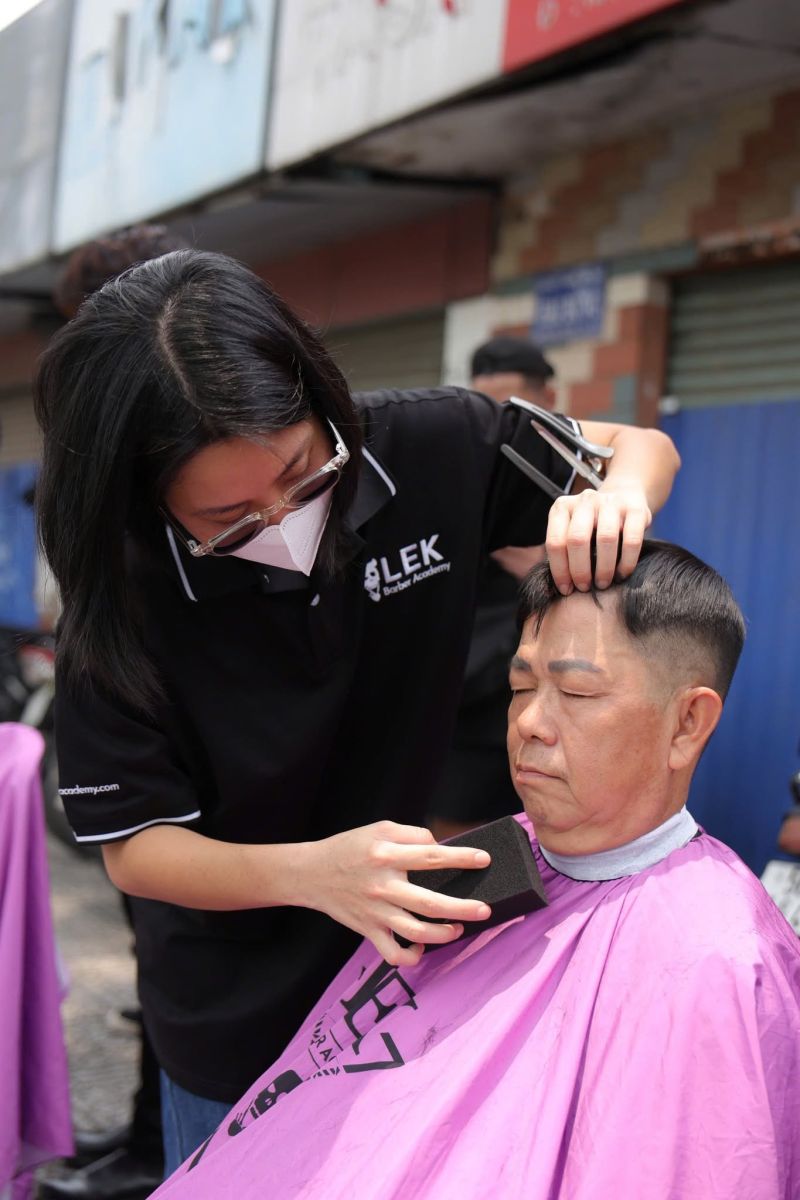 Ngày Đầu Tiên Cắt Tóc Cảm Giác Như Nào?