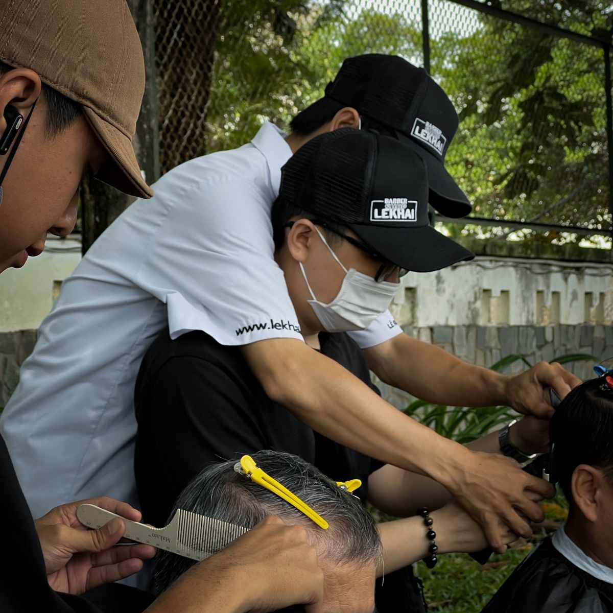 học cắt tóc nam có thầy kèm