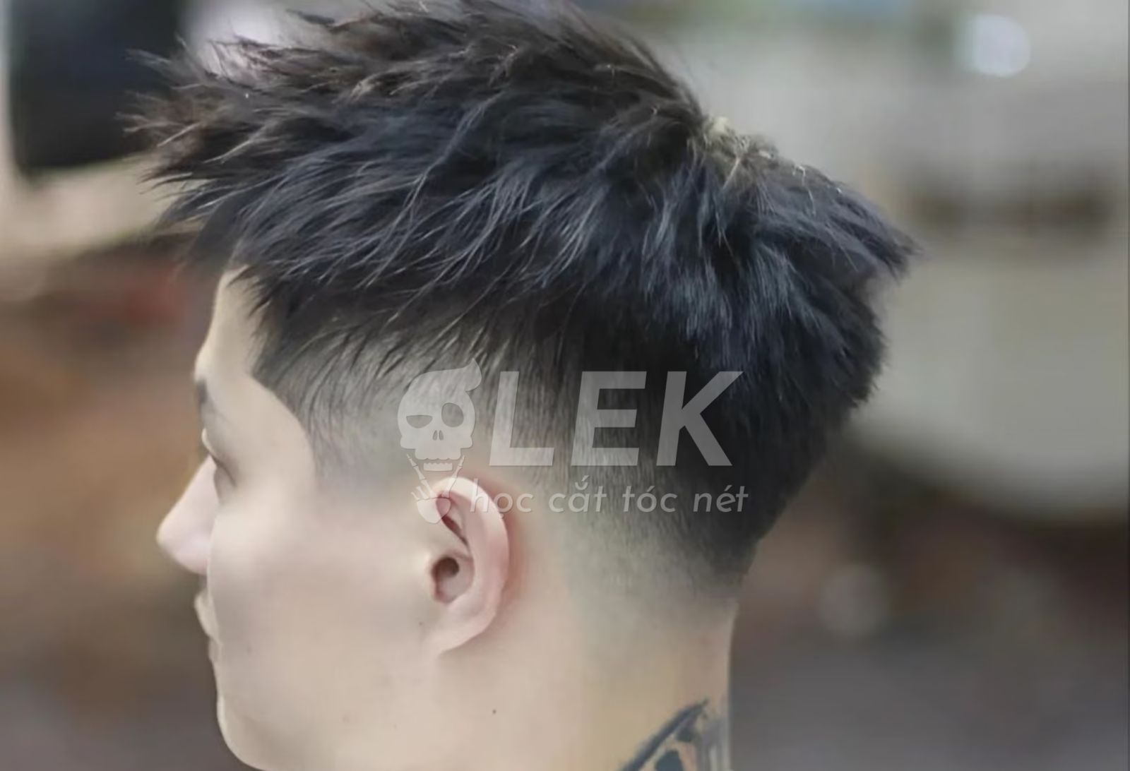Tóc Uốn Con Sâu