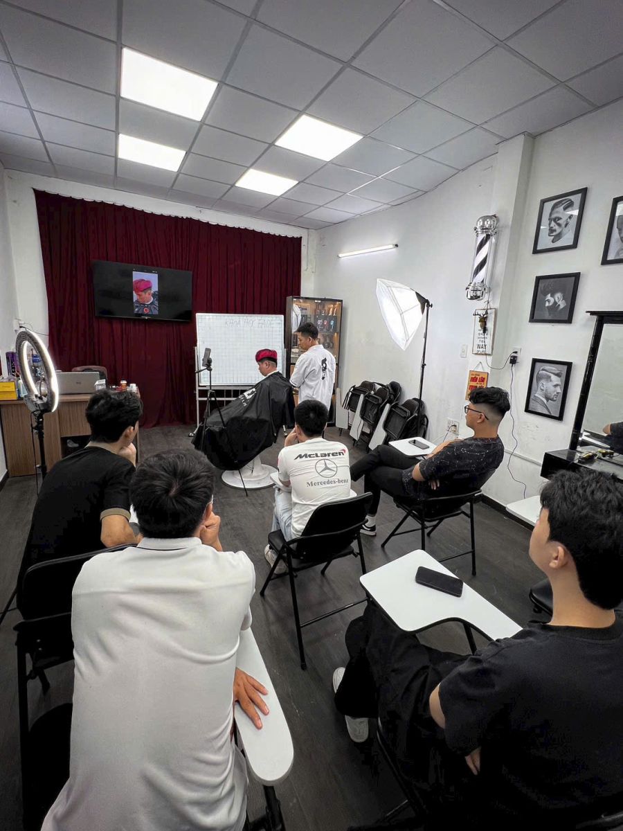 Trung Tâm Đào Tạo Barber Chuyên Nghiệp