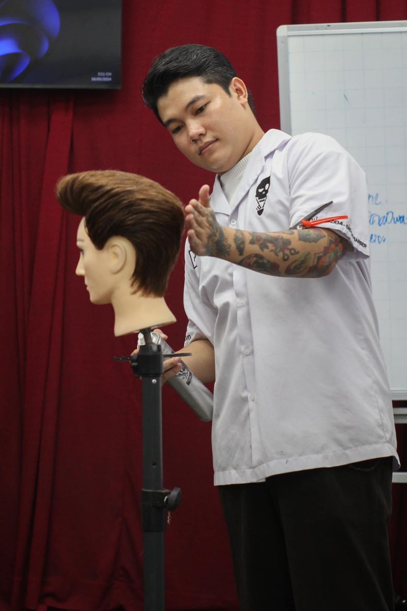 học cắt tóc
