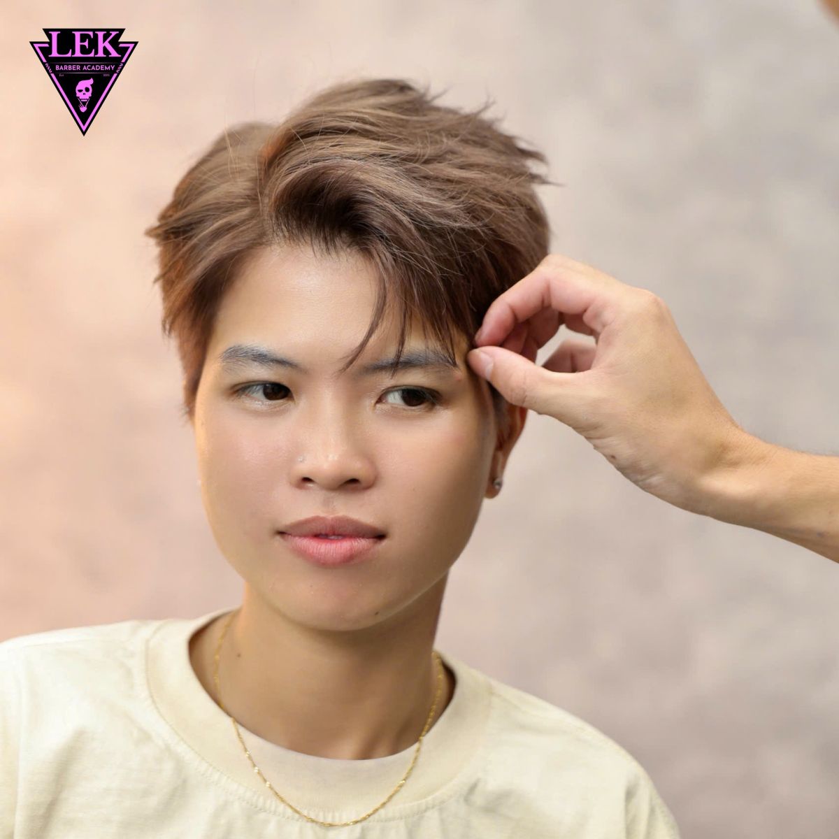 Kiểu Tóc Comma Hair